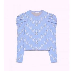 Authentic ZARA Puff Sleeves 
top with ruffle sleeve